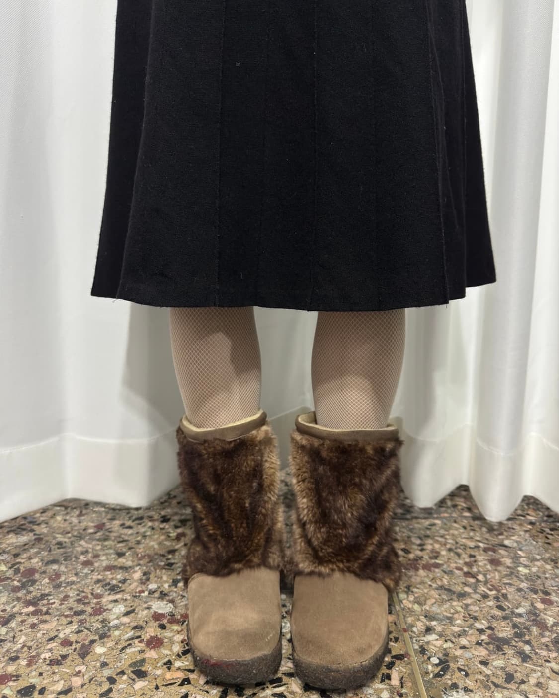 컬럼비아 퍼 어그부츠 갸루 털 초코 상품이미지2