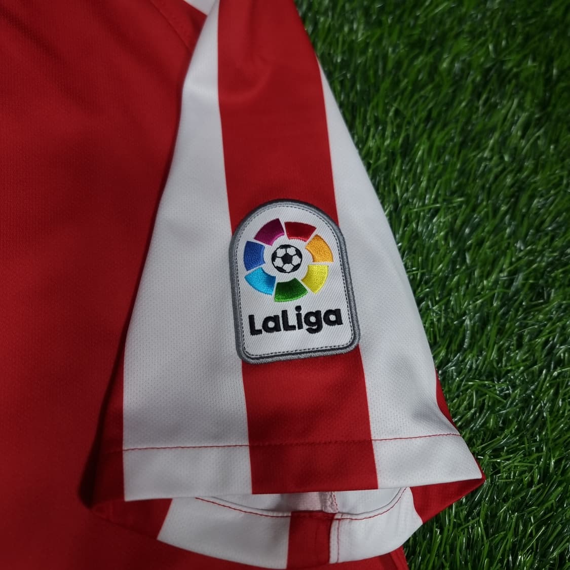 19-20시즌 아틀레티코 마드리드 홈 유니폼 #6 코케 상품이미지4
