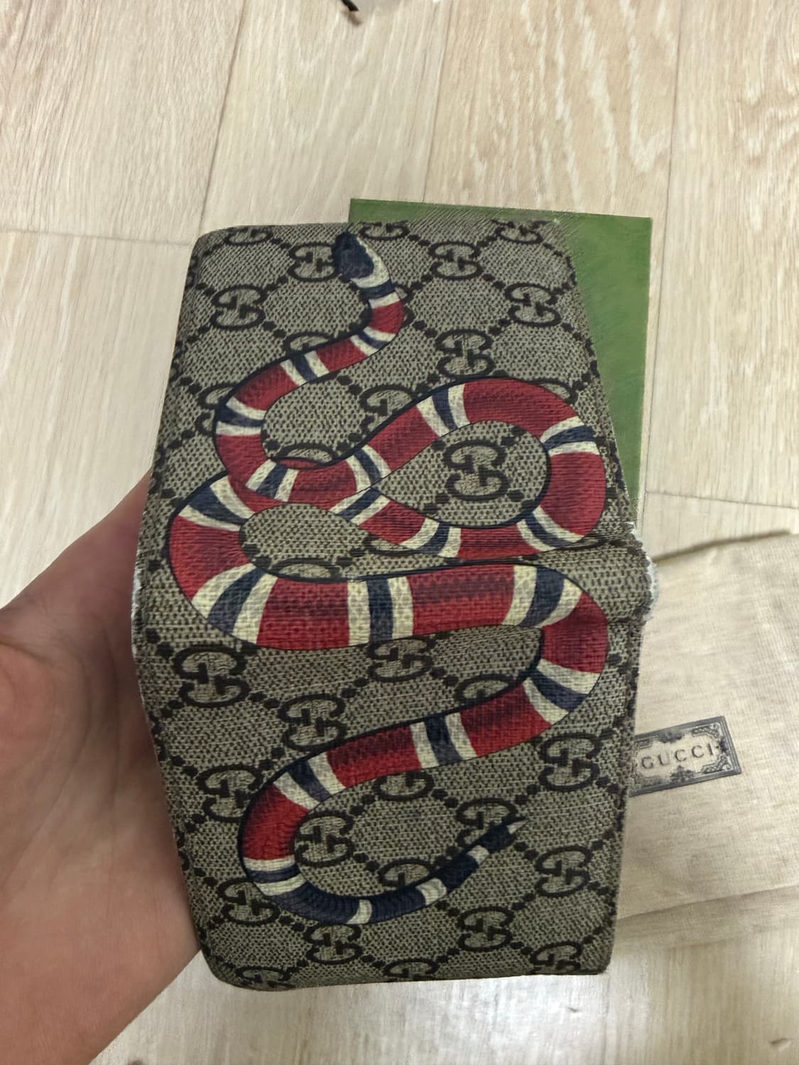 구찌 스네이크 반지갑 상품이미지3