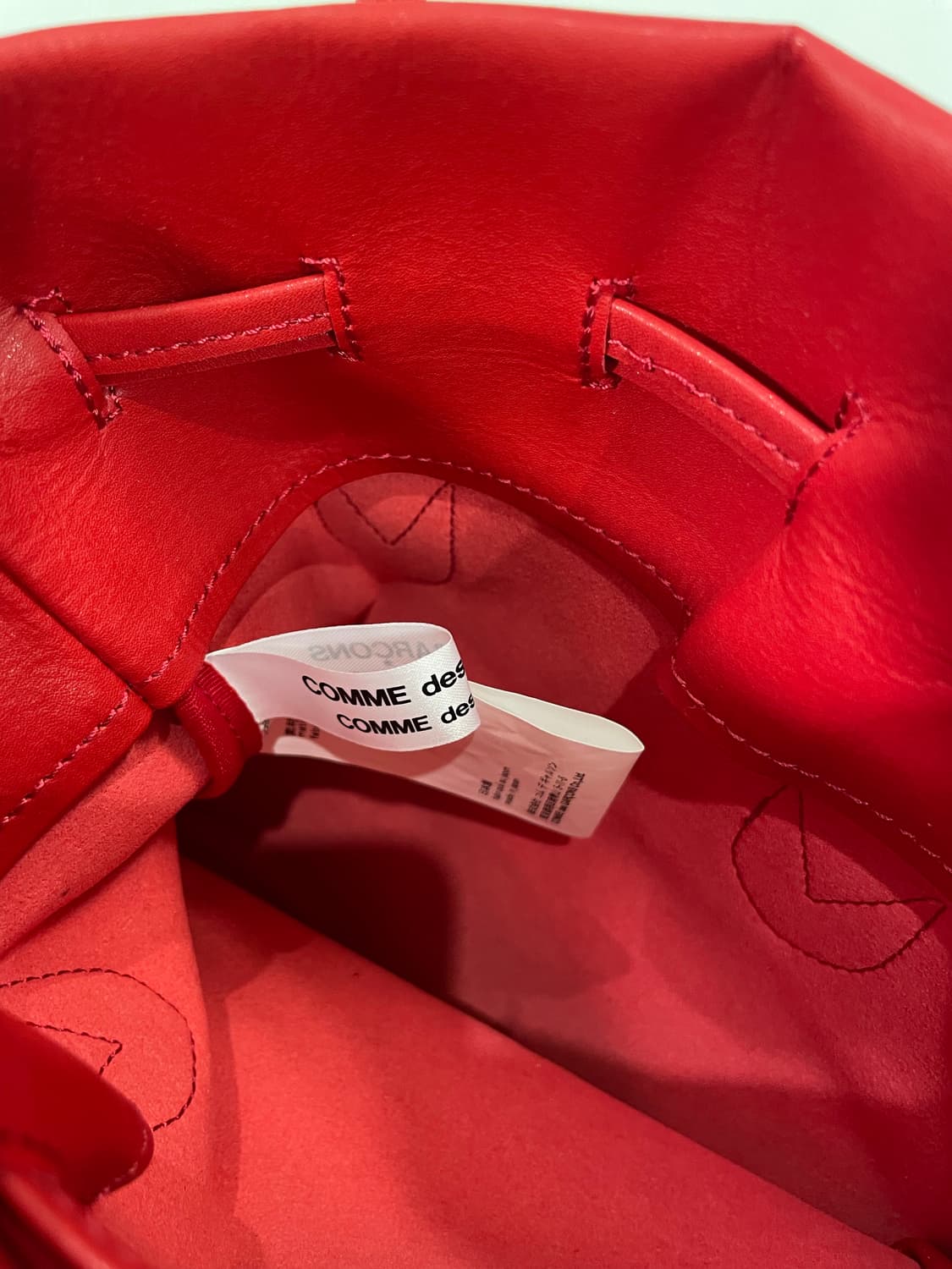 꼼데가르송 드로스트링 토트백 레드 판매 상품이미지3