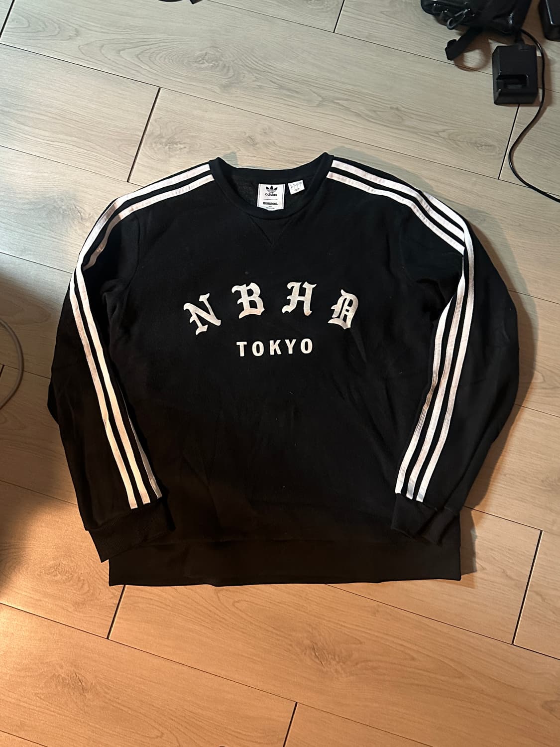 네이버후드 x 아디다스 맨투맨 스웻셔츠 상품이미지1