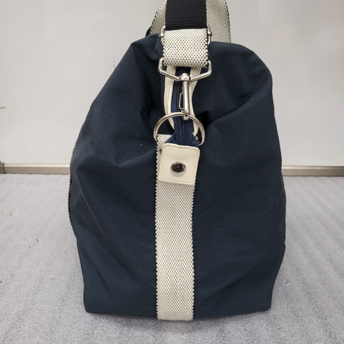 벤츠 골프 더플백 네이비 37x44x20cm 상품이미지5