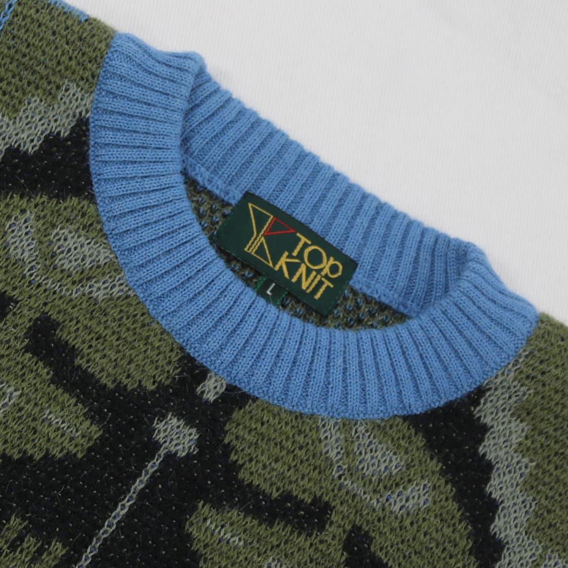 (착용컷) TOP KNIT 알파카 패턴 니트 (105) 상품이미지5