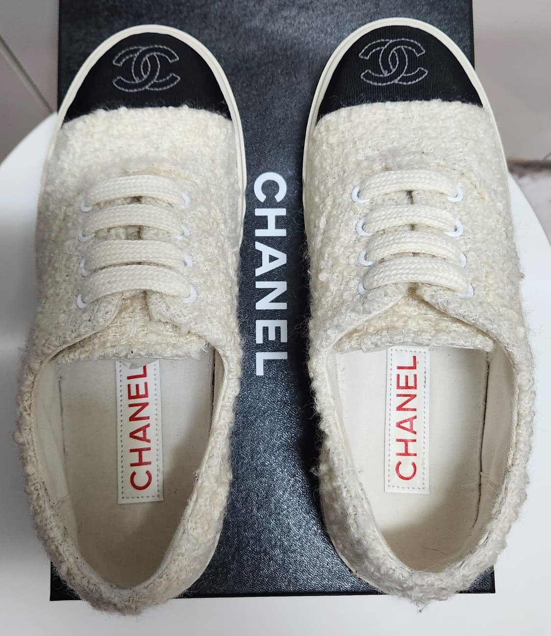 [정품] 샤넬 스니커즈 운동화 CC로고 코튼 트위드 아이보리/블랙 37C 상품이미지2