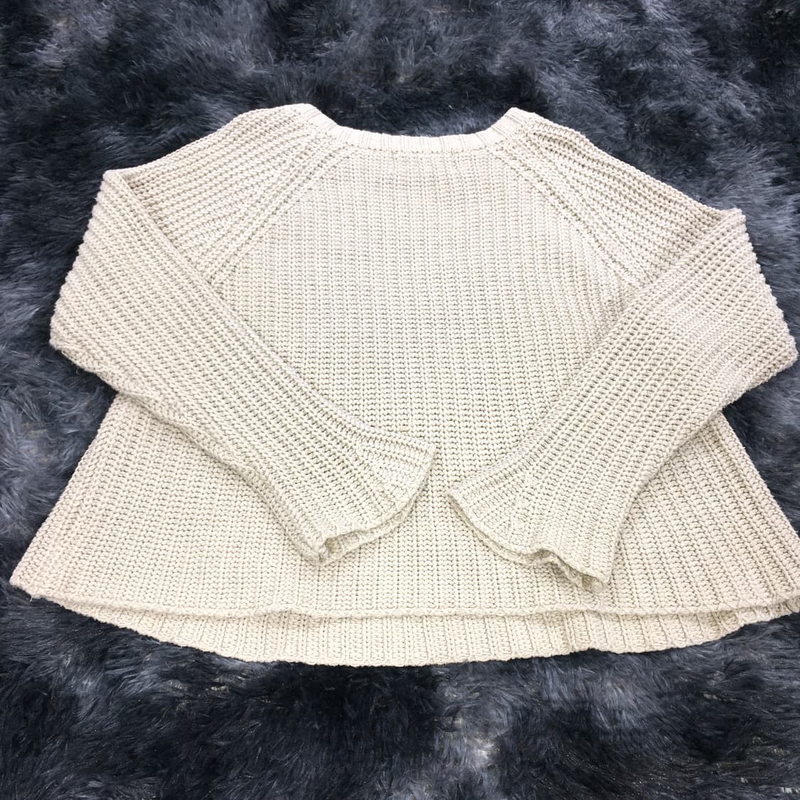 투티/0321 DEAREST 오프숄더 니트 오픈버튼 플레어 모리걸 러블리 상품이미지4