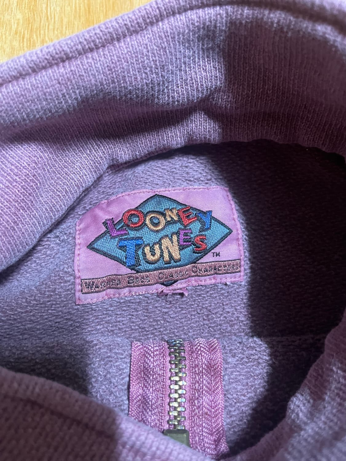 90s 루니툰즈 핑크 집업 상품이미지3