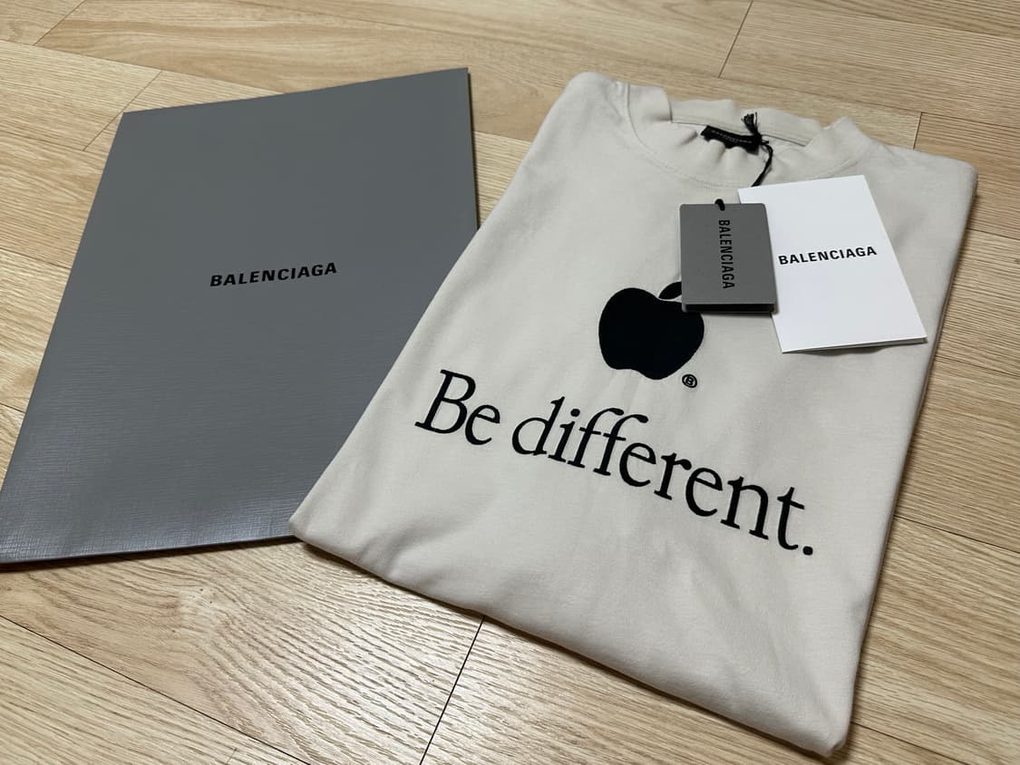 발렌시아가 애플 be different  상품이미지3