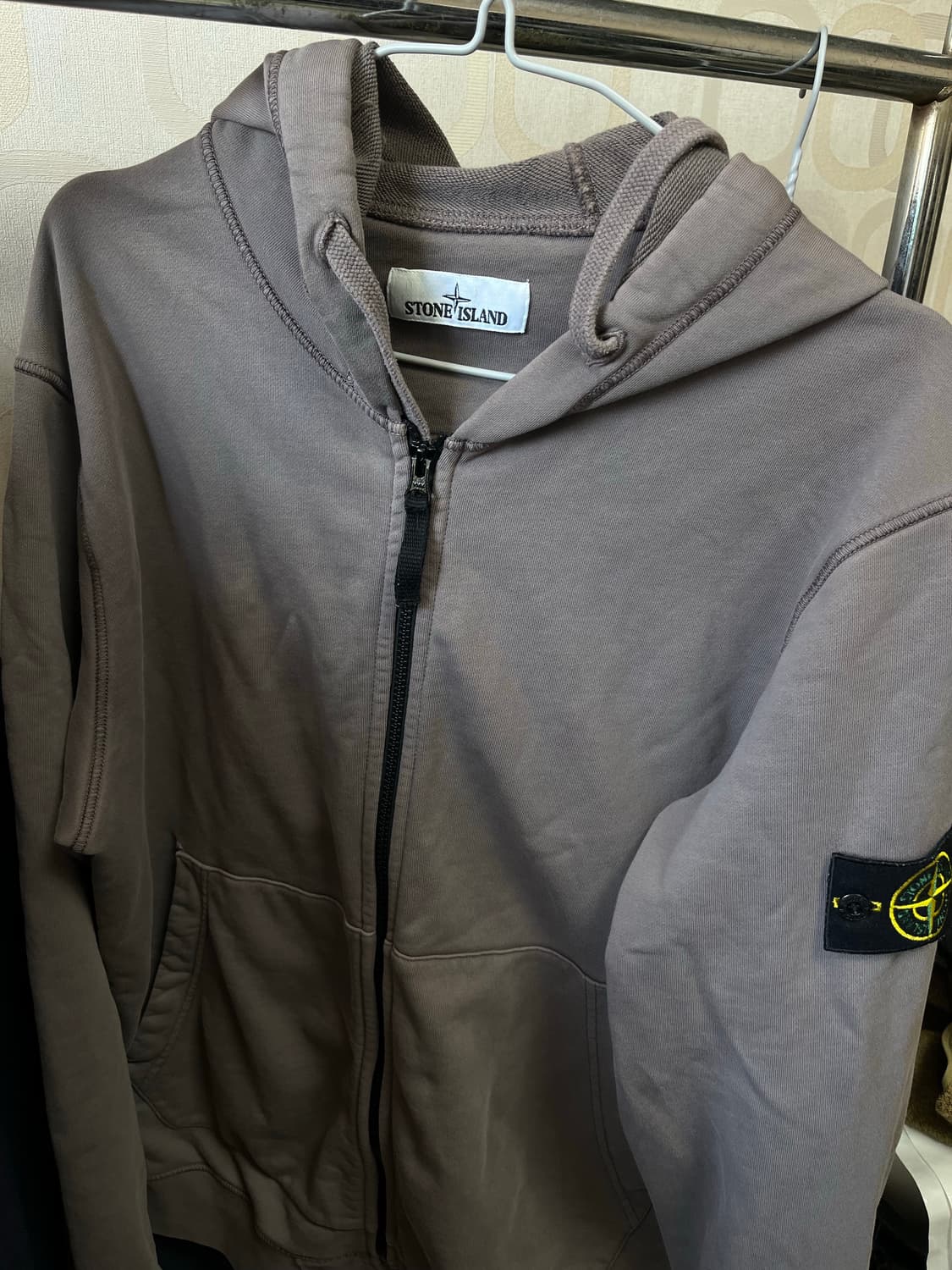 스톤아일랜드 후드집업 상품이미지1