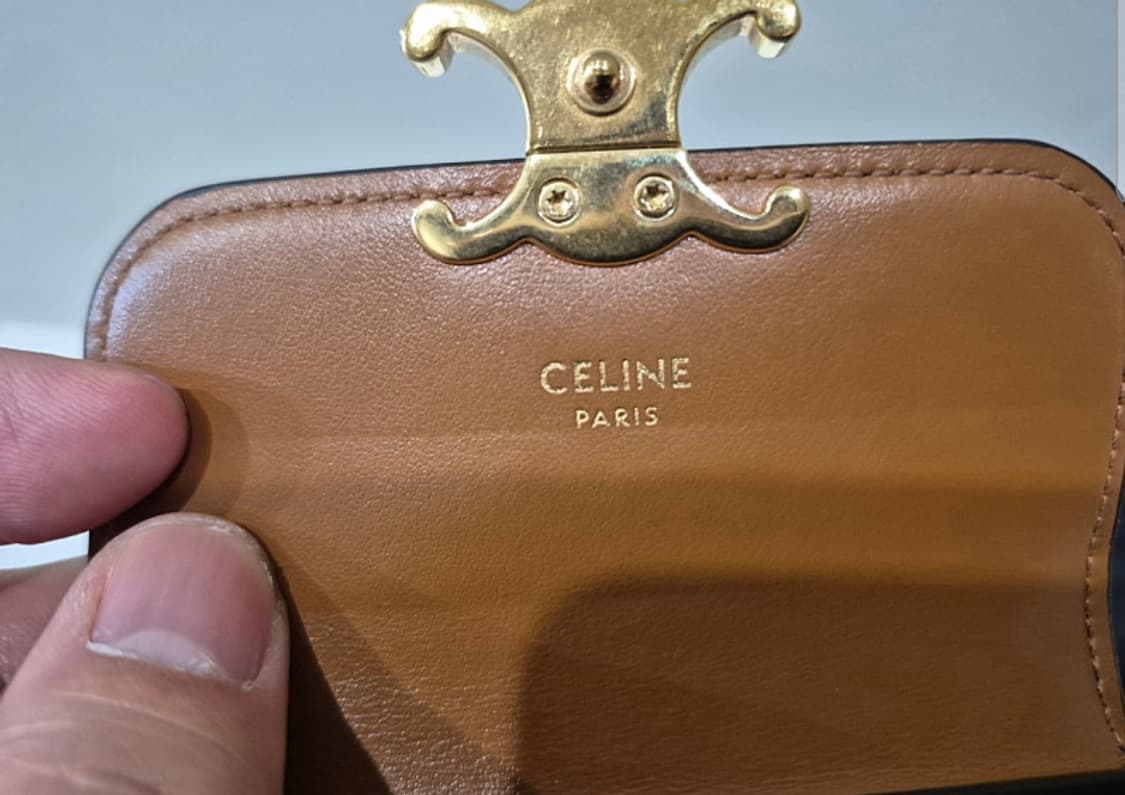 셀린느 정품 트리옹프 카드지갑 풀박스 판매합니다 상품이미지5