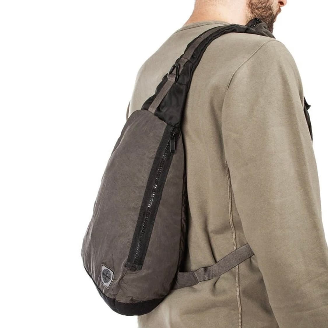 [OS] 스톤아일랜드 가먼트 다이드 나일론 슬링백 올리브 상품이미지4