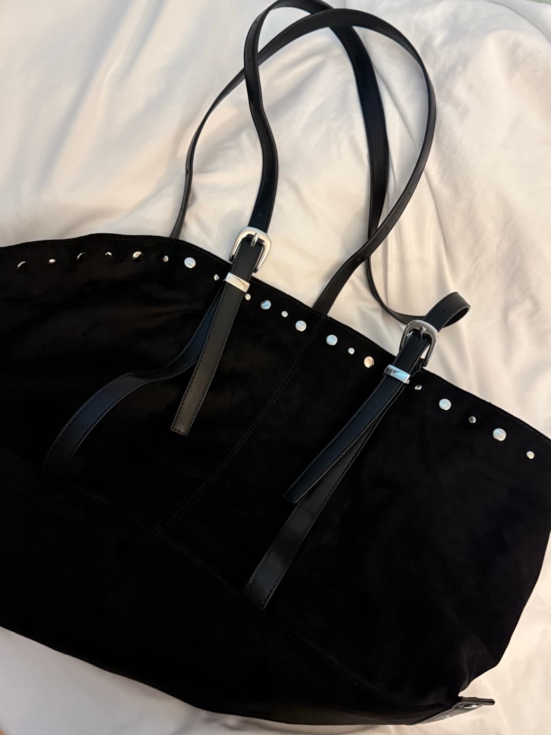 KHIHO X KIJUN Veyra Stud Bag 기호 기준 스터드백 상품이미지2