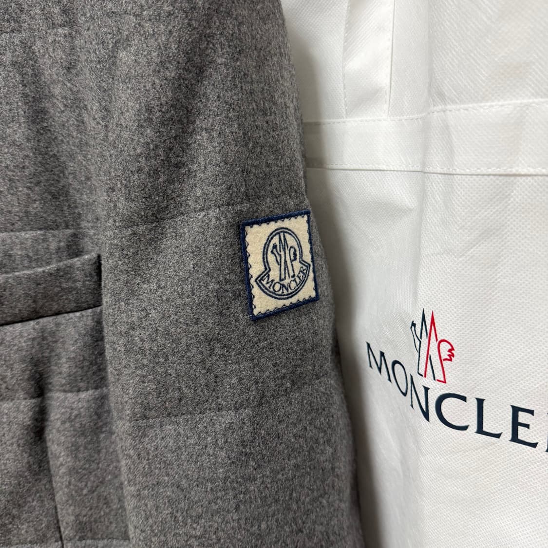 [S+급/5] 몽클레어 감마블루 울 블레이저 패딩 자켓 상품이미지2