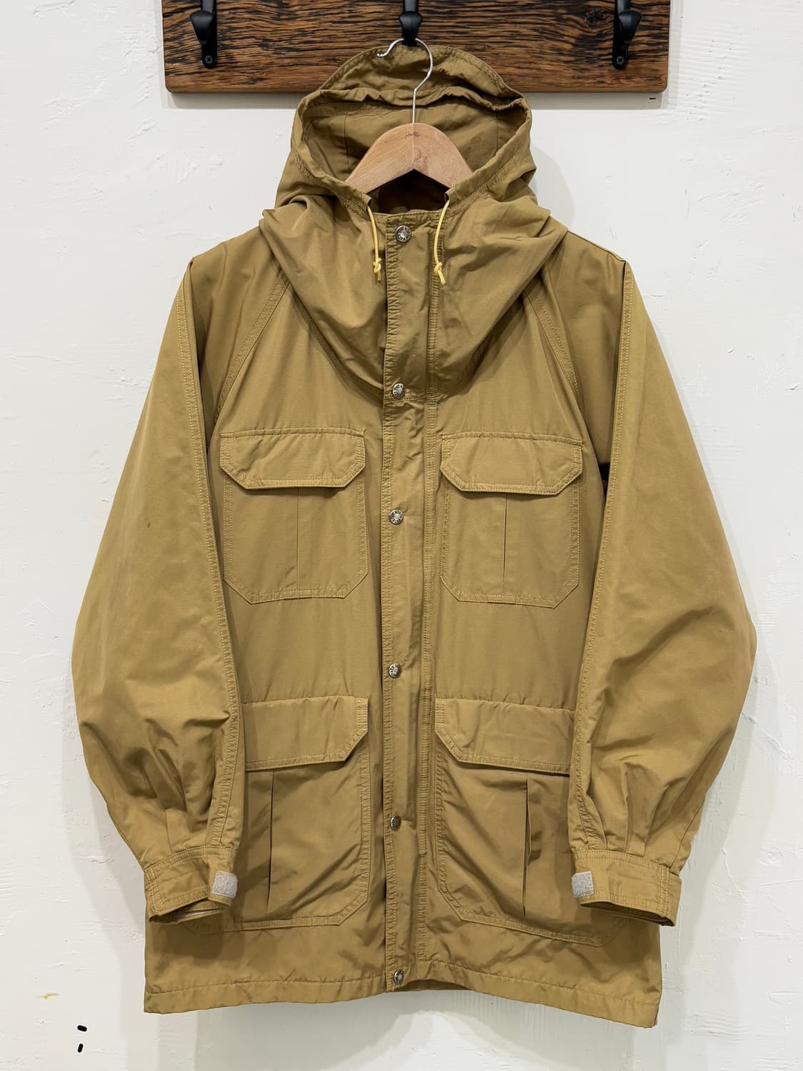 TheNorthFace 노스페이스 베이지컬러 마운틴 후드자켓 상품이미지1