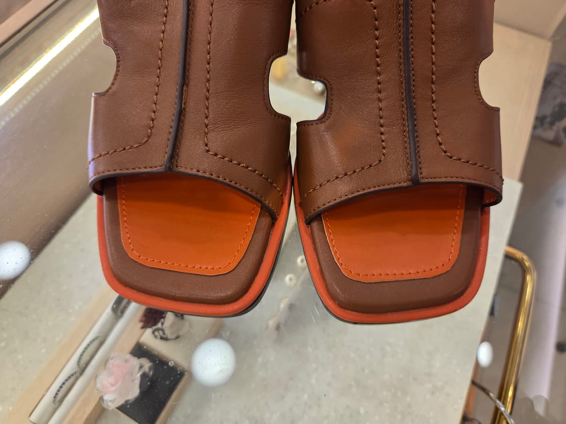 나인웨스트 가죽 샌들 상품이미지2