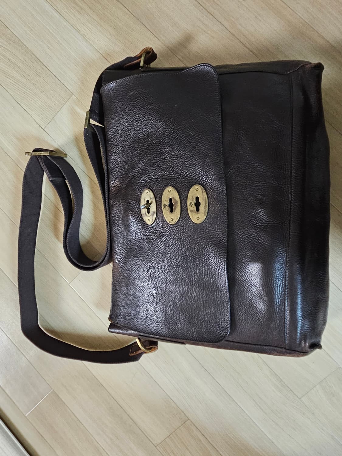 멀버리 크로스백 상품이미지1