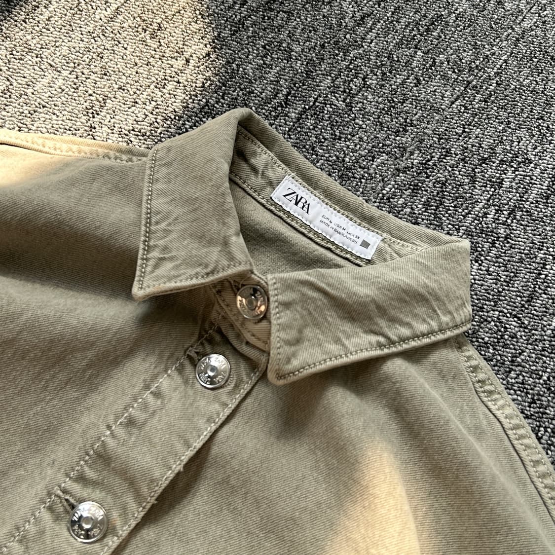 자라 카키 데님 점프슈트 상품이미지3