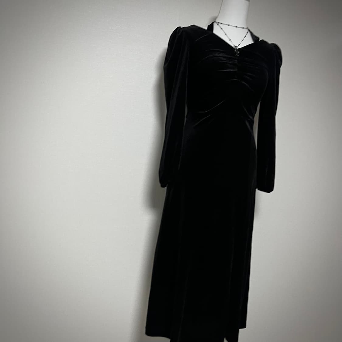 고딕 고스 벨벳 홀터넥 원피스 상품이미지2