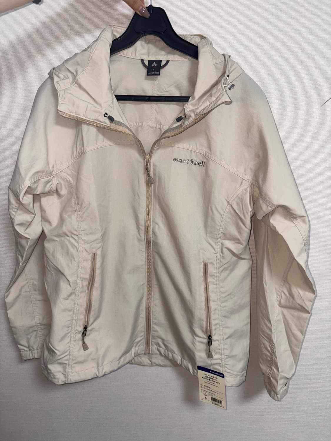 착용샷O) 일본 몽벨 바람막이 s 새상품 상품이미지1
