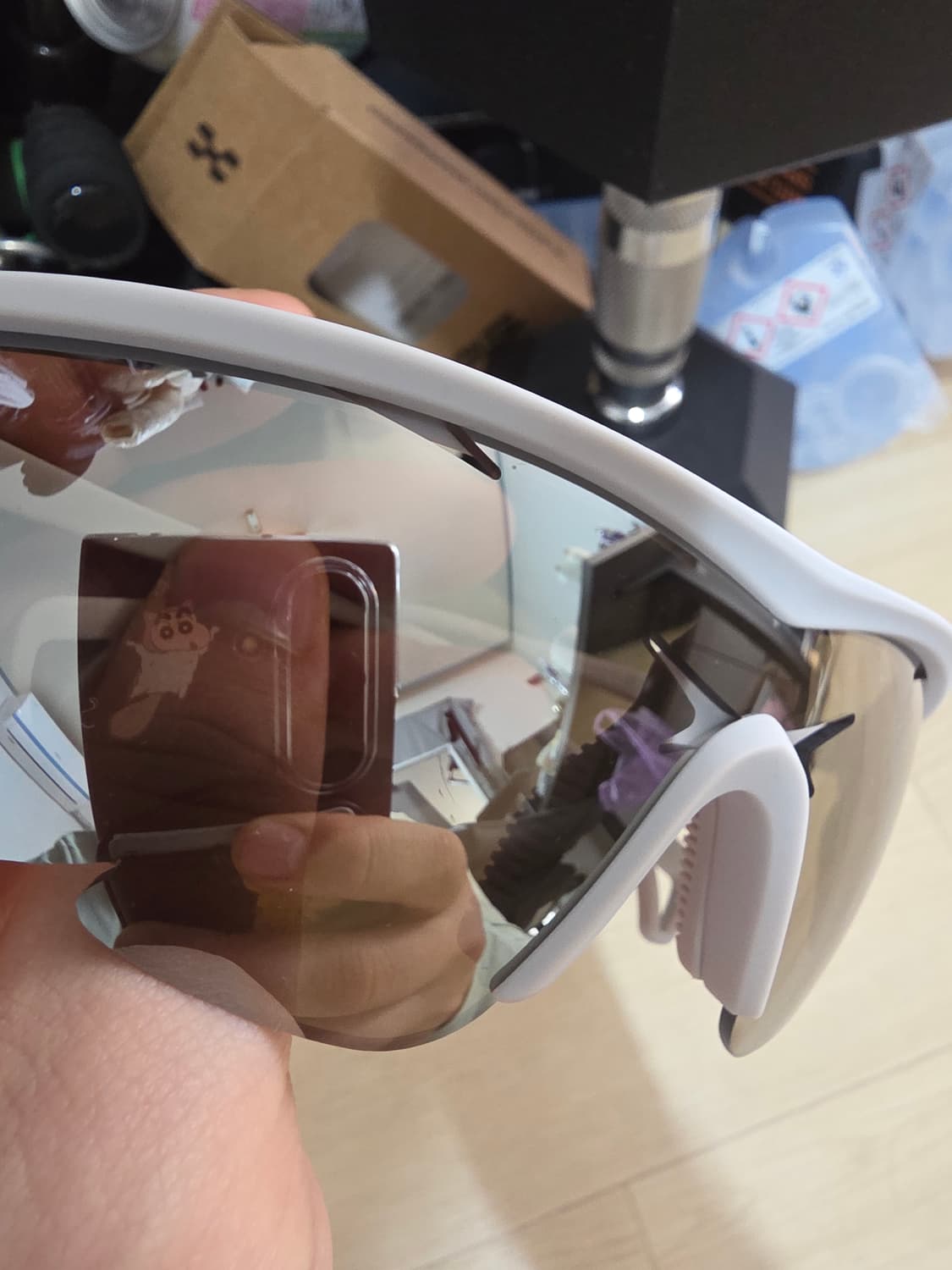 디스트릭트비전 파프 화이트 판매합니다. 상품이미지3