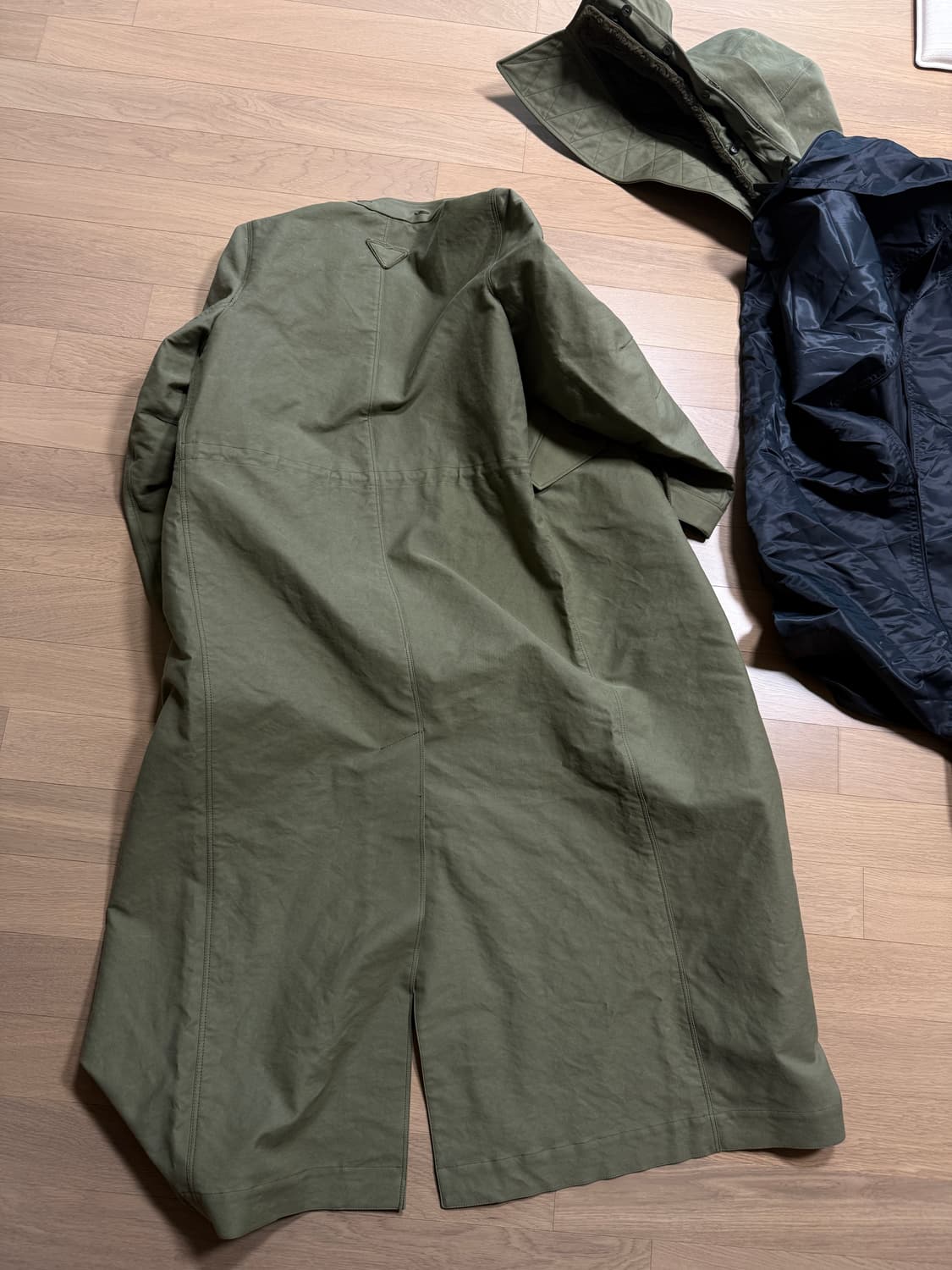 [38] 프라다 롱 후드 파카 야상 상품이미지5