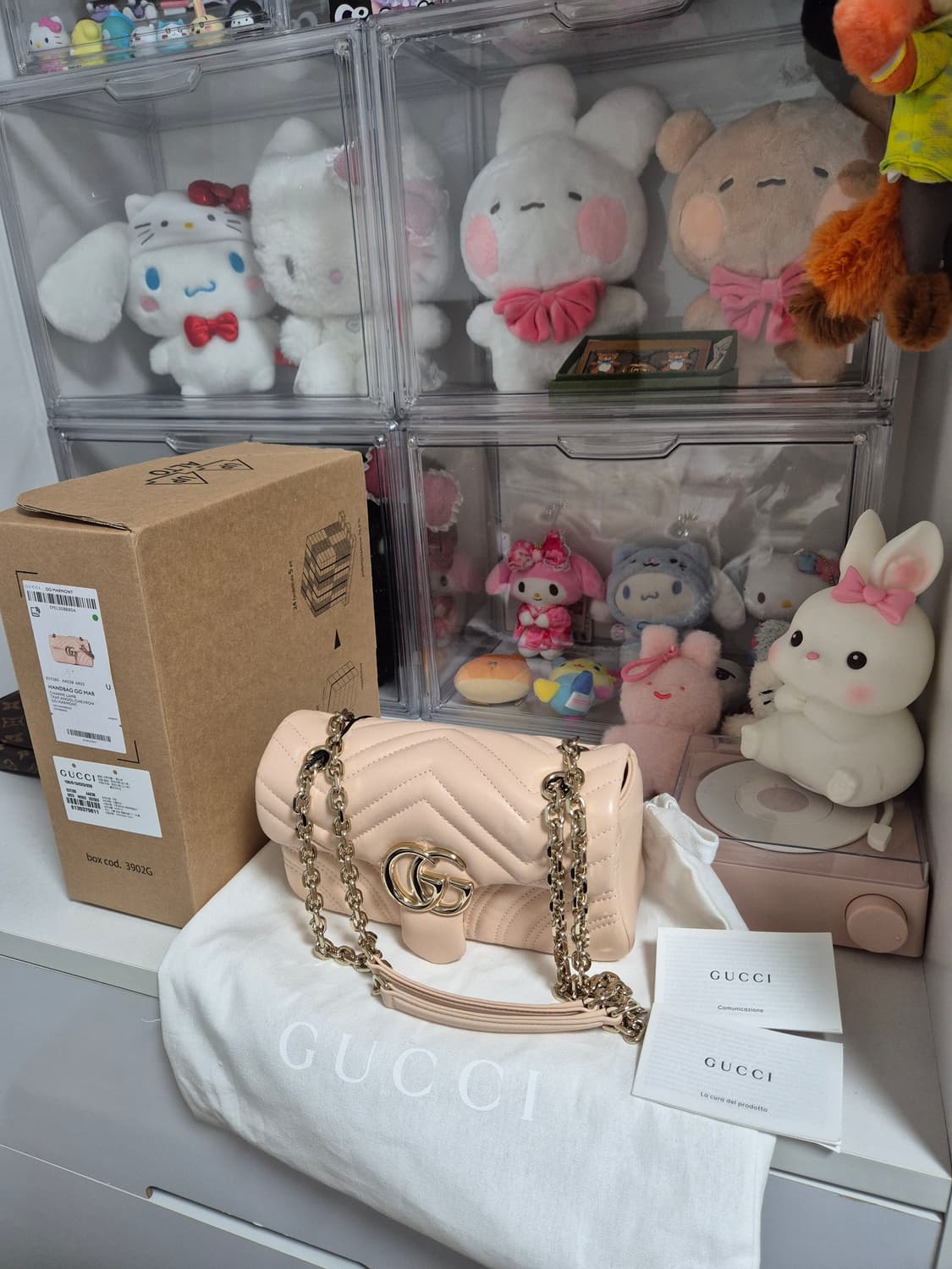 구찌 GG 마몽 스몰 숄더백 소프트 핑크 컬러입니다.
(모델번호 8372 상품이미지1