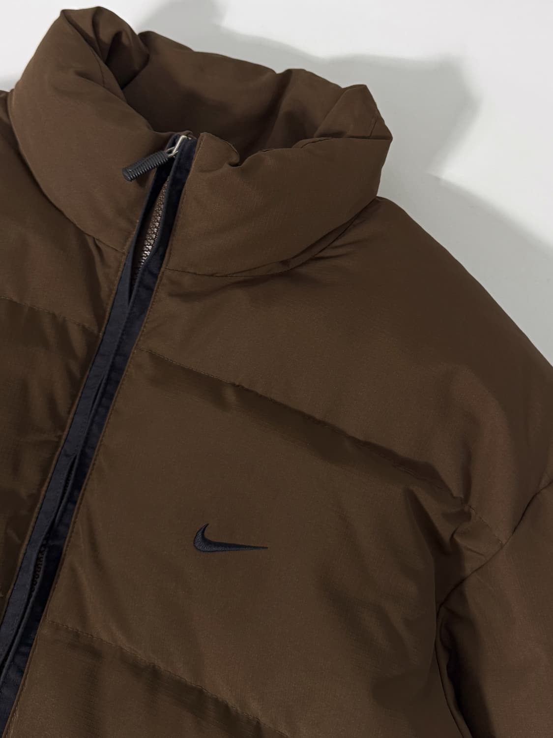 나이키 00‘s 오버핏 딥브라운 스우시 덕다운 푸퍼 패딩 상품이미지3