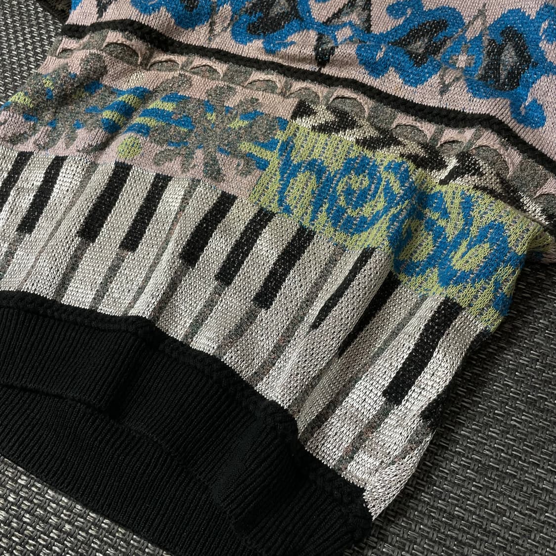 JPN 노르딕 키보드 패턴 반팔 니트 상품이미지5