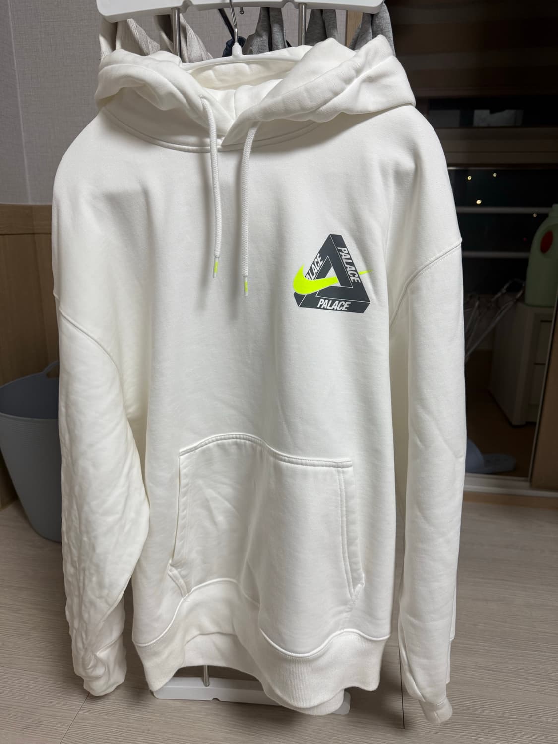 나이키x팔라스 후드티 상품이미지1