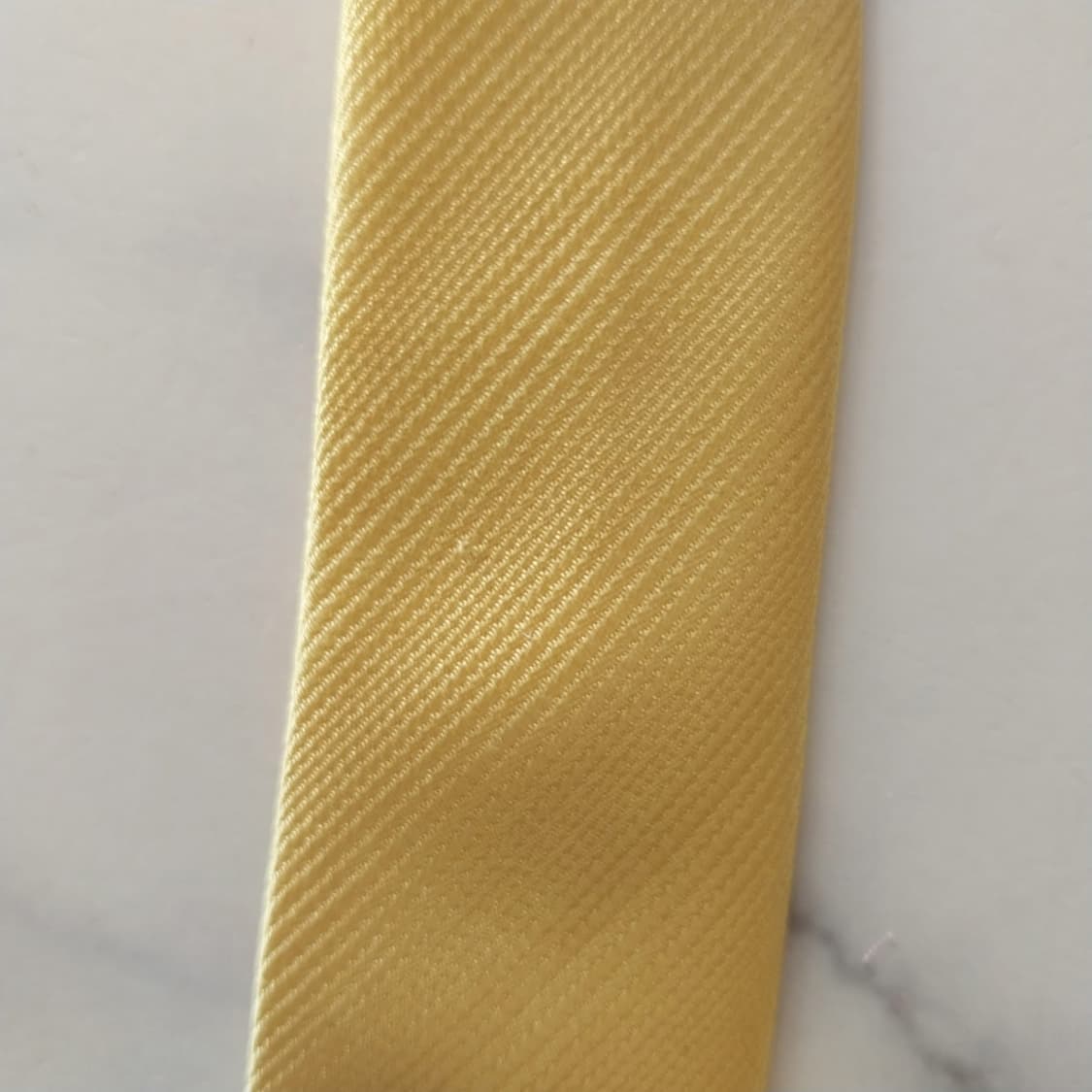 발렌티노 실크 레몬 솔리드 넥타이 8.7cm A+등급 K1544
 상품이미지9