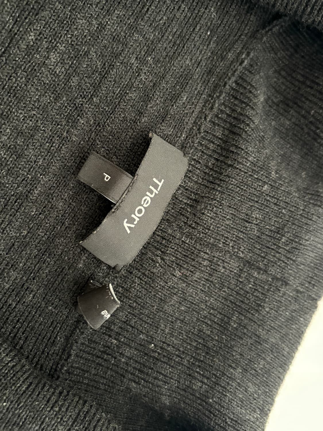 띠어리 울 니트 가디건 상품이미지4