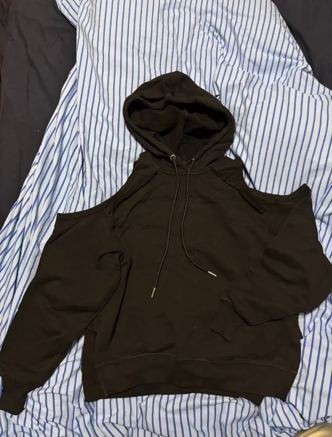 디젤 오프숄더 블랙 후드티 상품이미지1