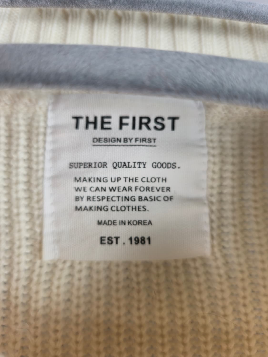 [무료배송]더퍼스트 F 남성 어깨 패드 오버핏 V넥 크롭 니트 상품이미지8