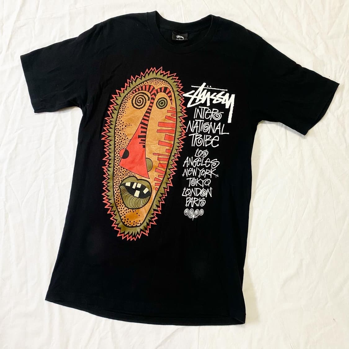 스투시 - 트라이벌 마스크 티셔츠 상품이미지1
