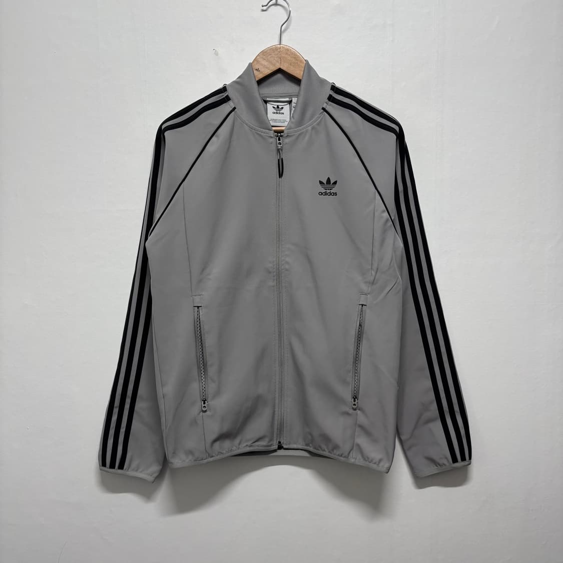 아디다스 그레이 삼선 슈퍼스타 져지 상품이미지1