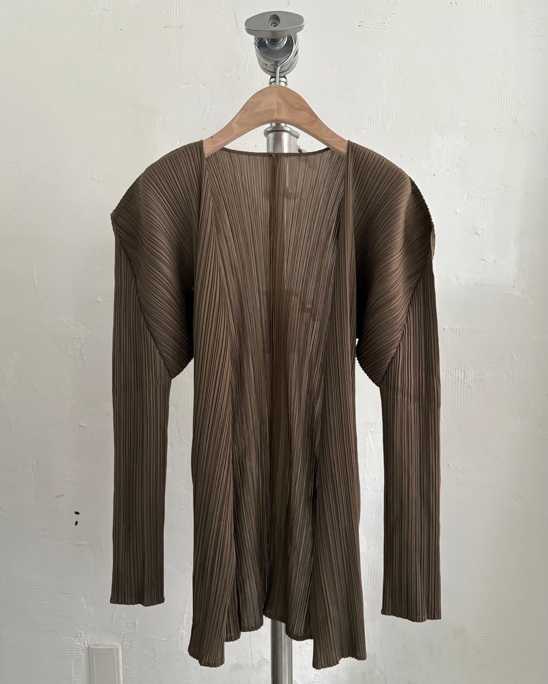 Pleats Please 플리츠플리즈 브라운 컬러 플리츠 오픈 가디건 상품이미지5