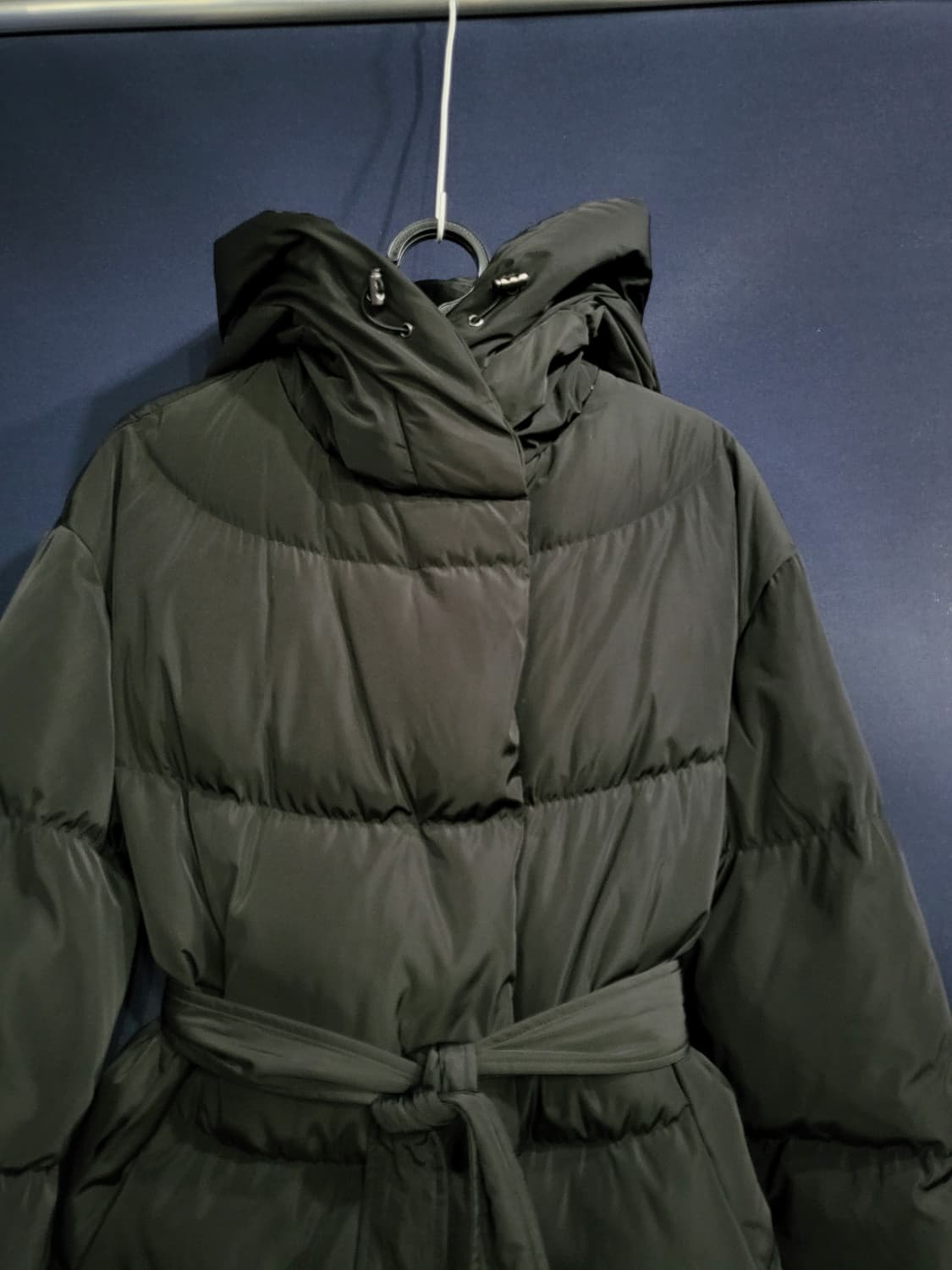 래비티 구스다운 벨트 패딩 상품이미지2