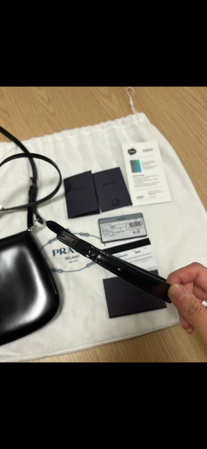 프라다 플랩 클레오 브러쉬드 레더 미니백 상품이미지5