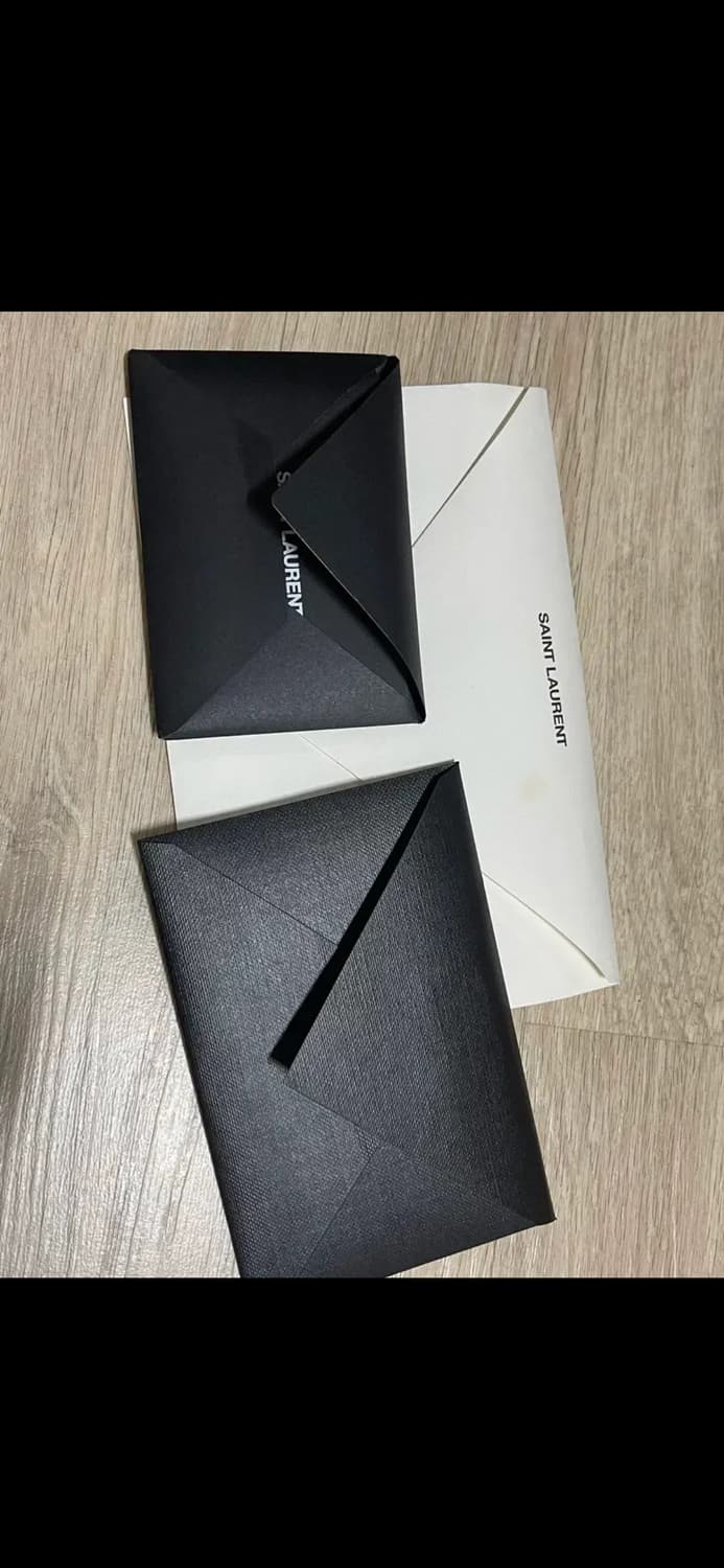 입생로랑 마틀라세 플랩 카드지갑 상품이미지10