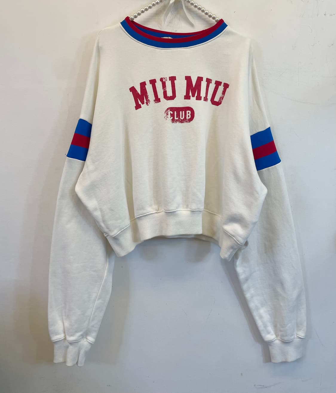 미우미우 크롭 맨투맨:)스웻셔츠 (안유진착용) 상품이미지10
