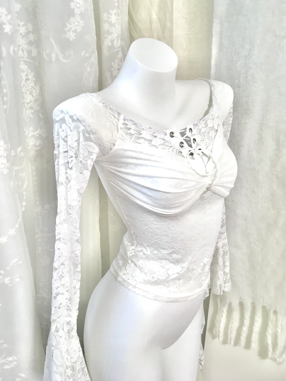 화이트 레이스 슬림 프릴 롱슬리브 상품이미지5