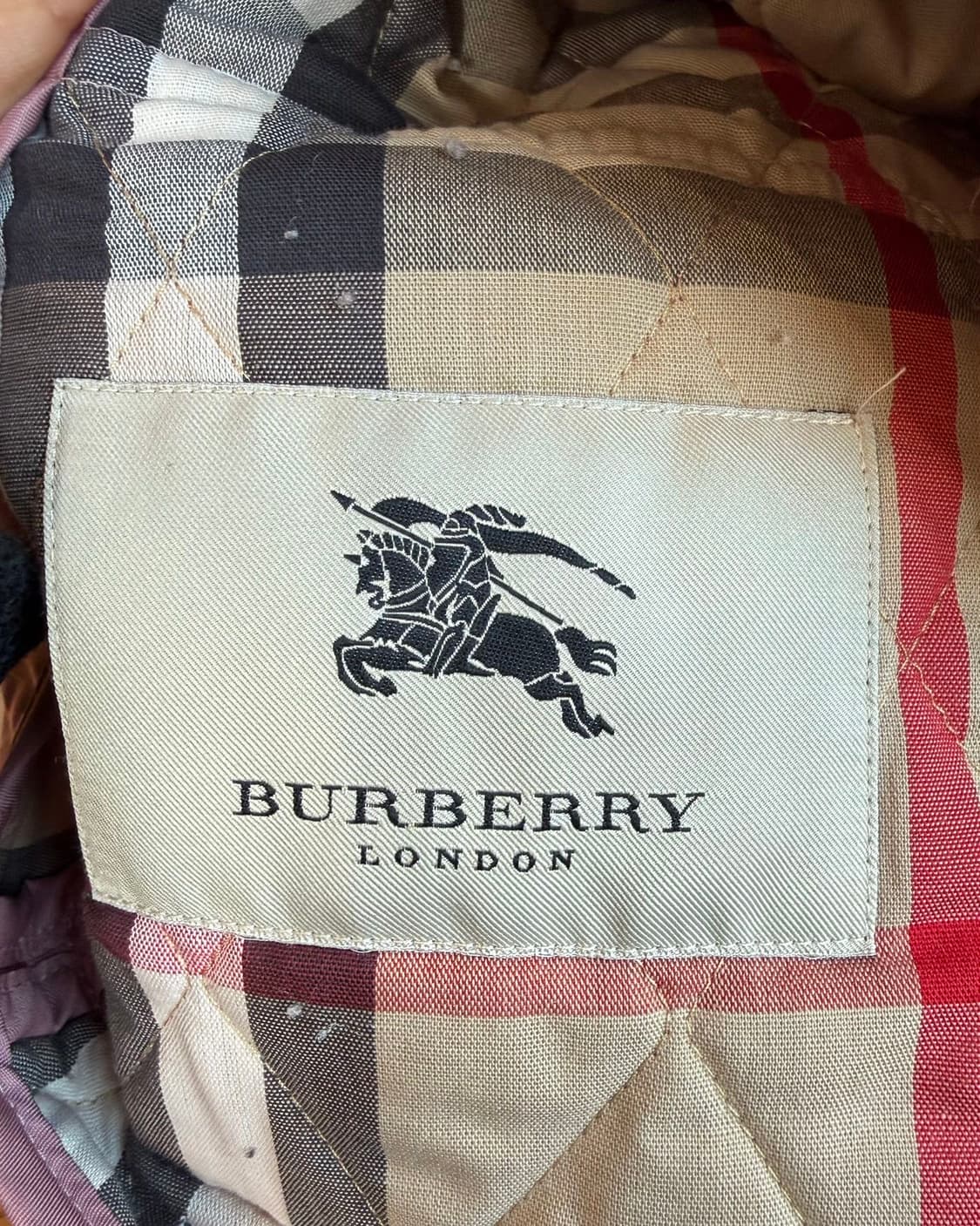 버버리 핑크 퀼팅 자켓  상품이미지8