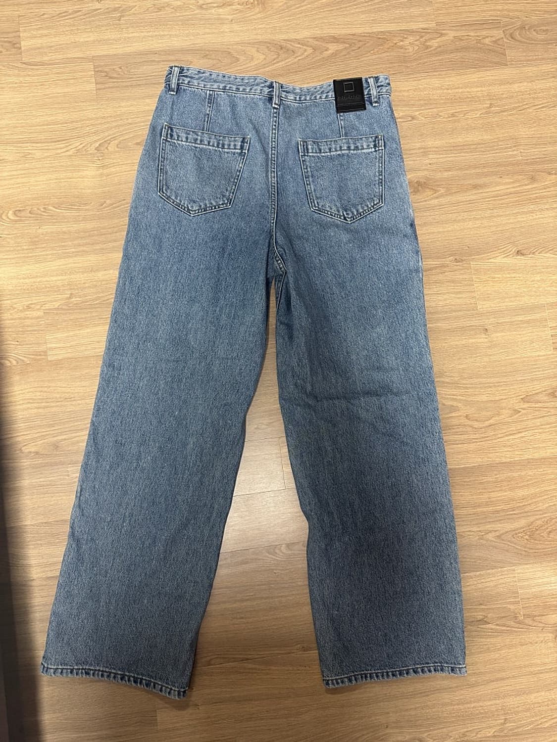 우영미 24fw 원턱 세미와이드 청바지 48(32)사이즈 판매  상품이미지2