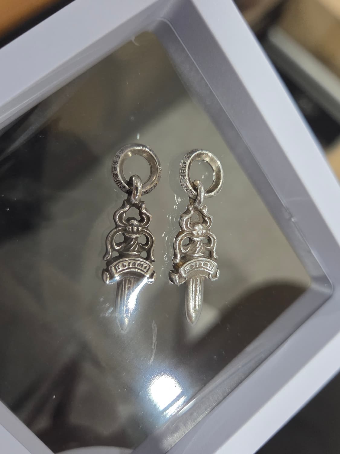 크롬하츠 5대거 펜던트 상품이미지1