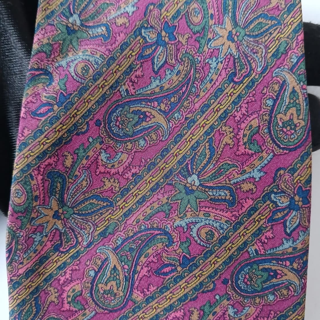 셀린느 실크 퍼플 페이즐리 패턴 넥타이 8cm A등급 A19304
 상품이미지8