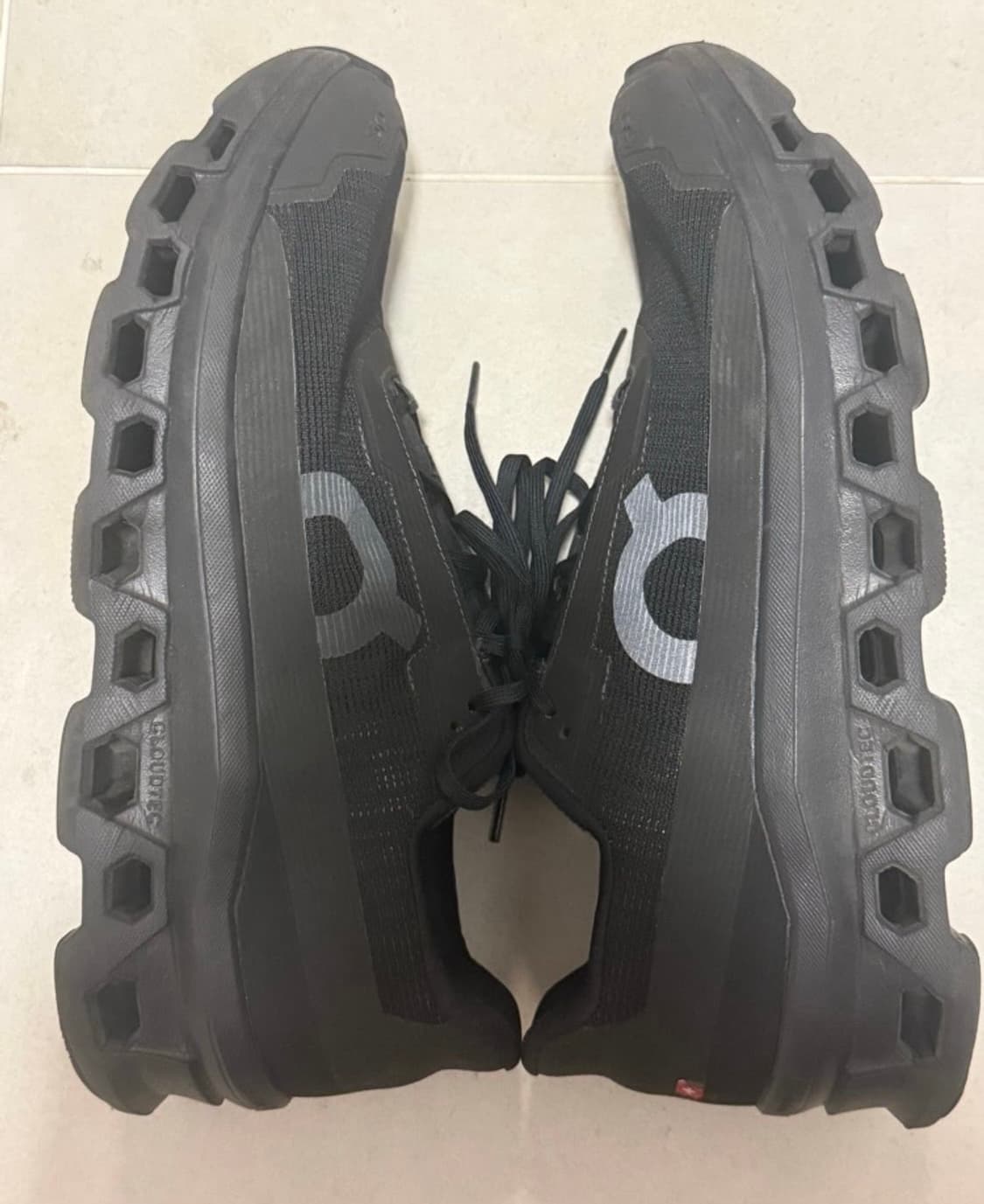 온러닝 클라우드몬스터 보이드 블랙 290 상품이미지5