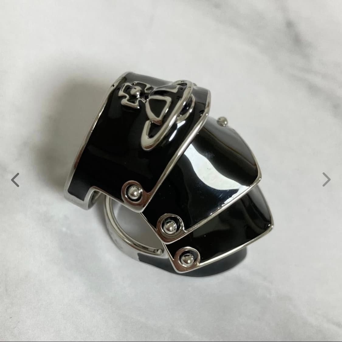 비비안웨스트우드 아카이브 블랙실버 아르테미스 너클링 반지 상품이미지1