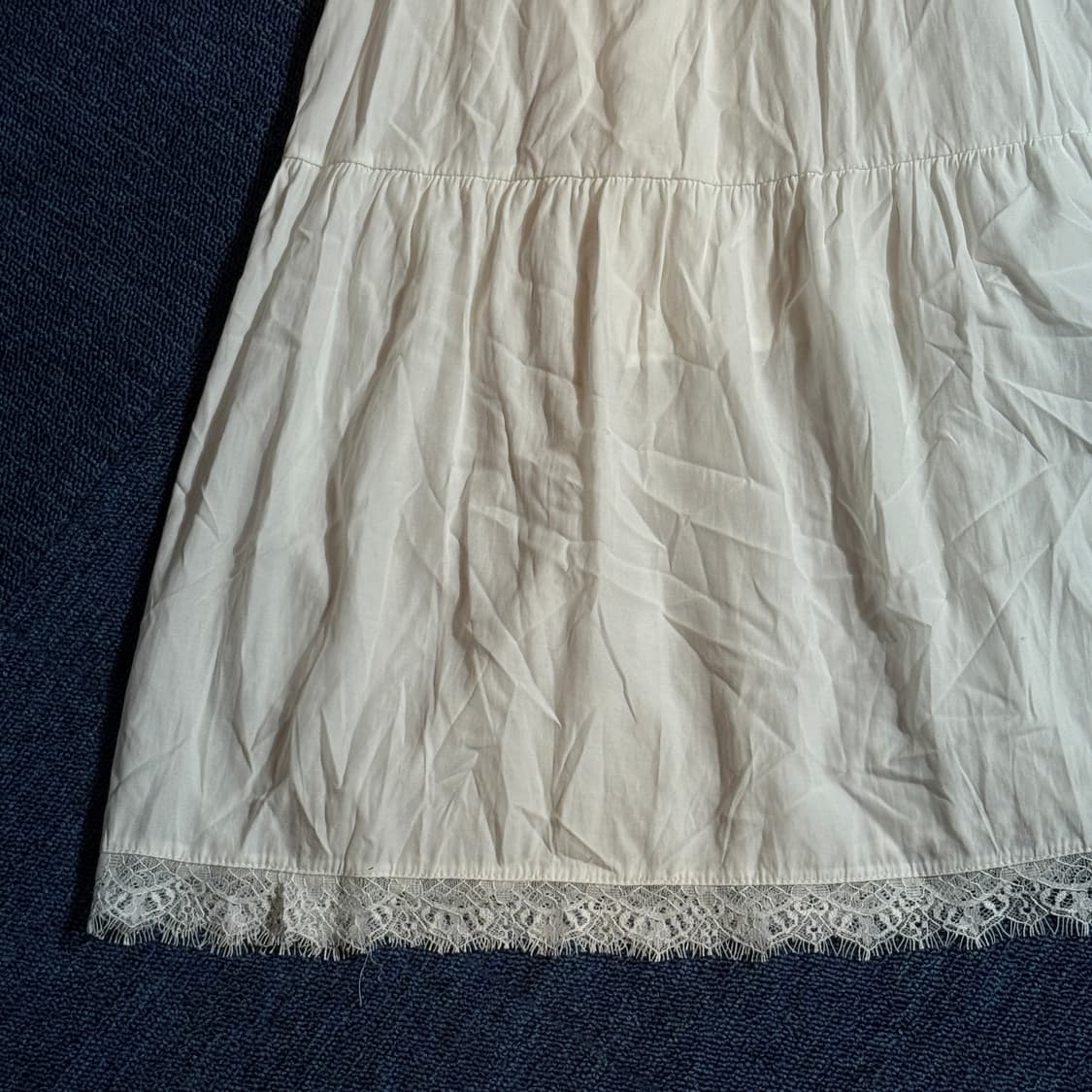 모리걸 화이트 프릴 롱스커트 상품이미지3