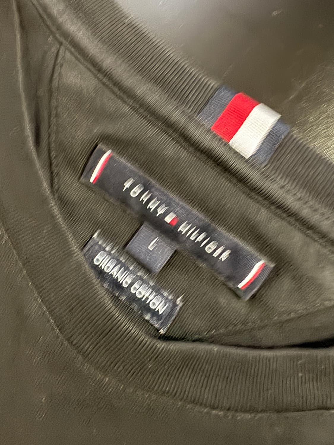 타미힐피거 원 포켓 미니멀 롱 슬리브 긴팔티 블랙 L 상품이미지3