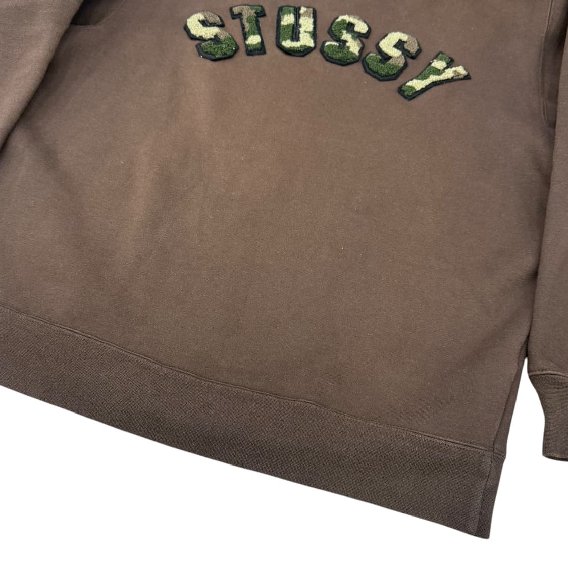 90‘s 올드 스투시 브라운 카모 플러피 로고 맨투맨 스웻셔츠 상품이미지5