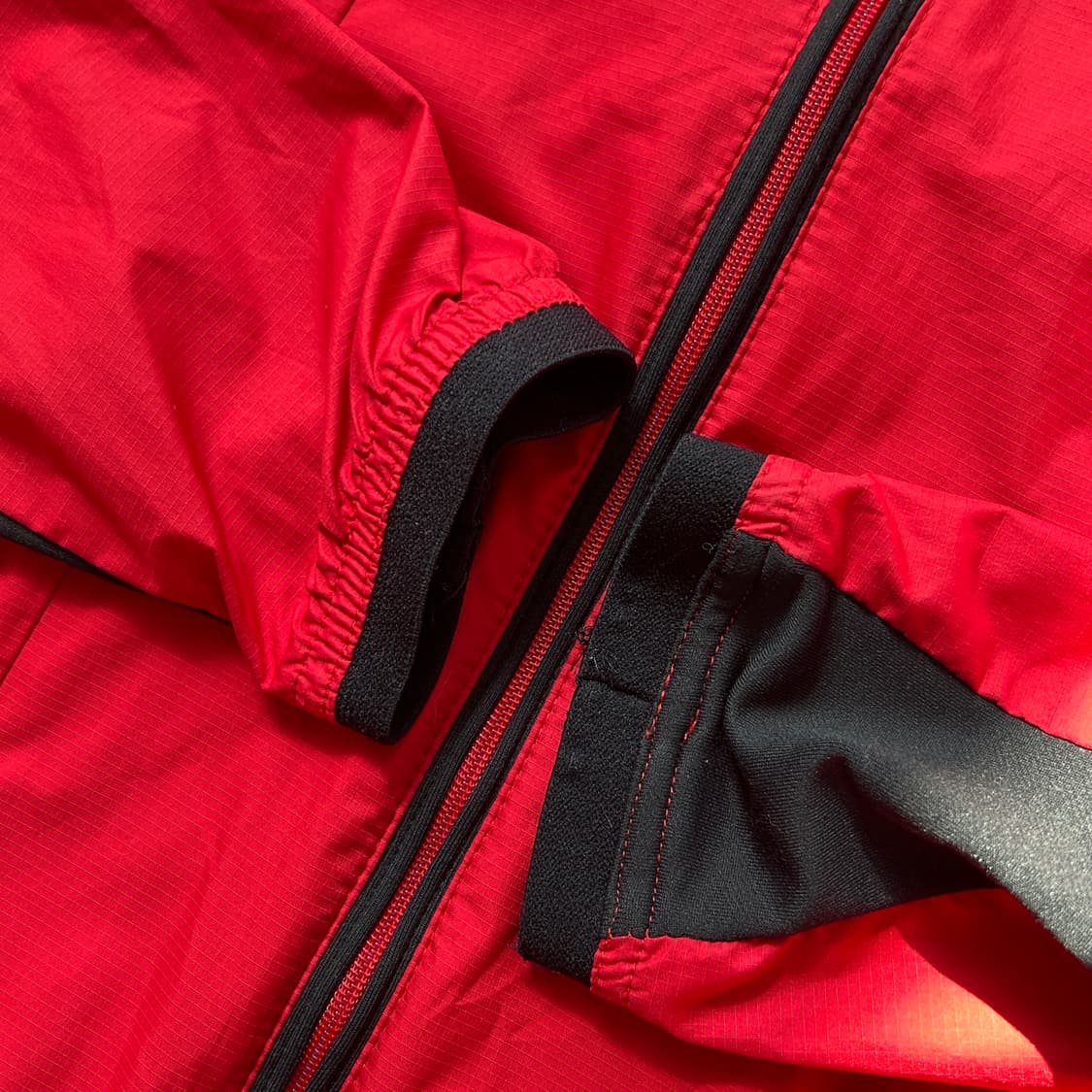 아디다스 레드 트랙 바람막이 집업 상품이미지6